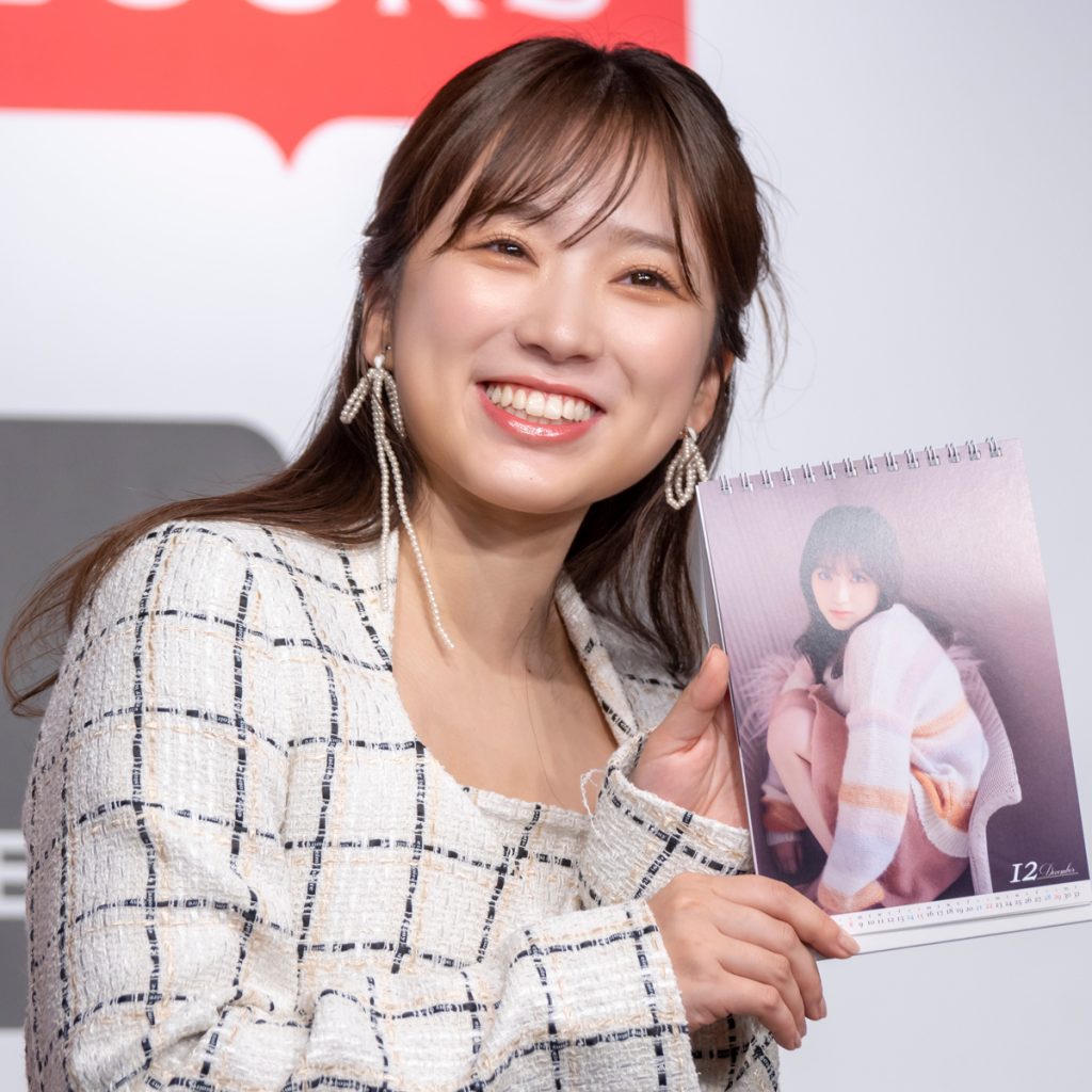 「矢吹奈子 2024年4月始まり卓上カレンダー」発売記念取材会より