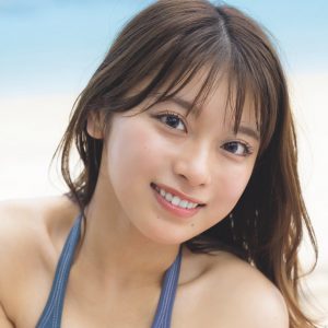 まるぴ『週プレ』表紙＆巻頭を飾る、沖縄を舞台に夏先取りグラビア