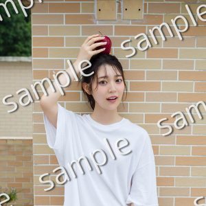 乃木坂46阪口珠美1st写真集『青いバラ』より“初解禁”衣装を含むポストカード＆ポスターカット公開