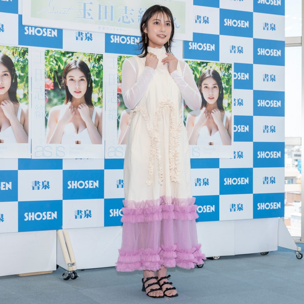 玉田志織2nd写真集「as is」発売記念取材会より