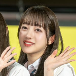 私立恵比寿中学・桜木心菜、JK最後の制服撮影に「楽しい感情とエモい感情が混ざって…」