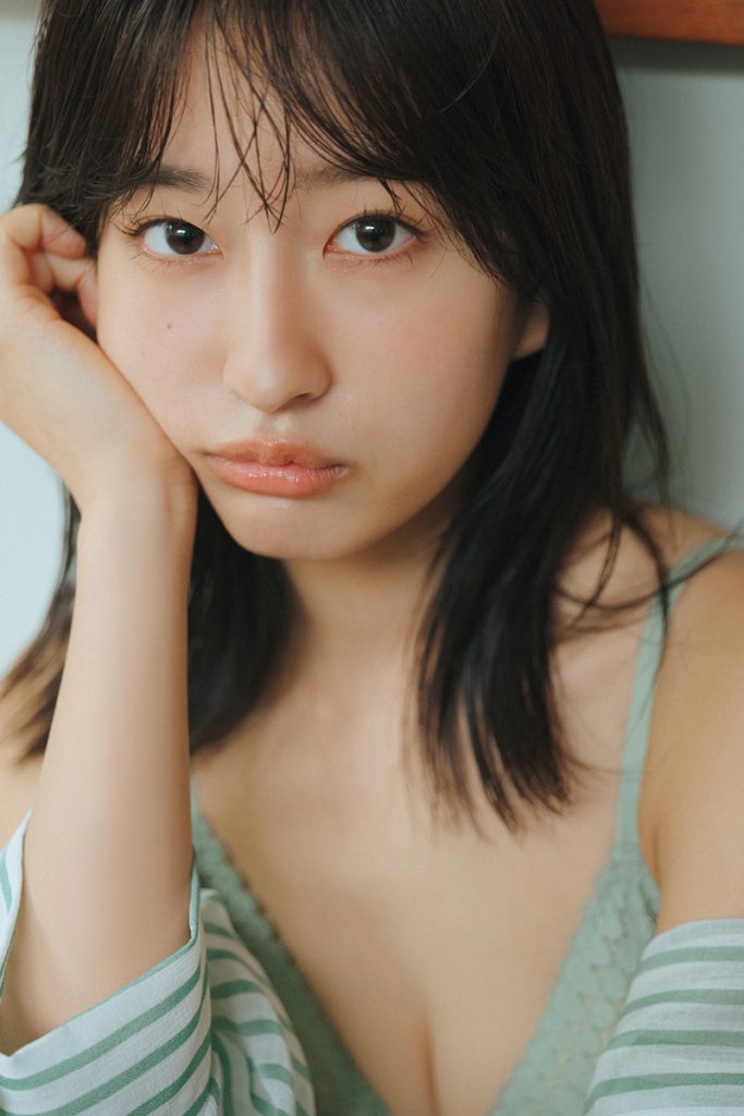 「週刊FLASH」に登場している斉藤里奈