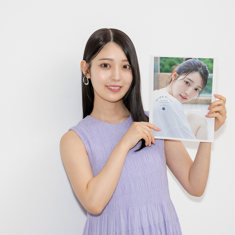 乃木坂46・阪口珠美1st写真集『青いバラ』発売記念インタビュー