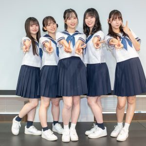 AKB48小栗有以「成長できた作品の一つ」、映画『ガールズドライブ』Blu-ray発売記念イベントに出席