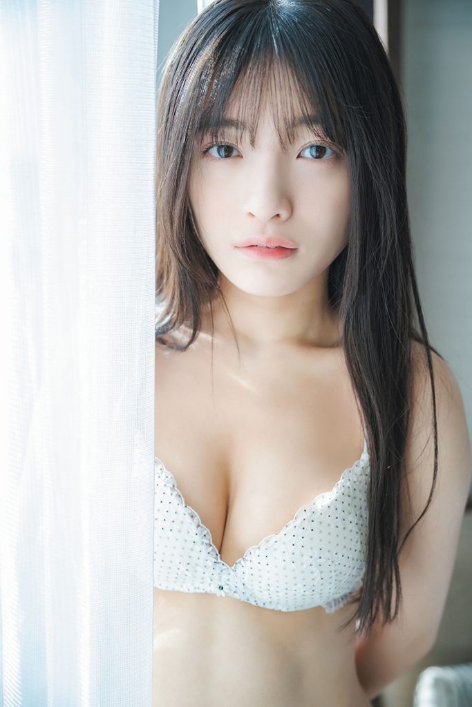 蛭田愛梨ファースト写真集「蛭田愛梨1st写真集『あい』」より