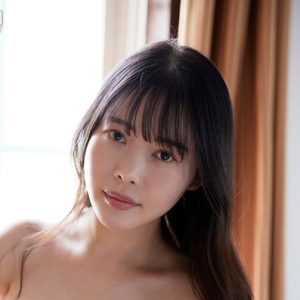 グラビアアイドル白川愛梨、バスト特化の作品で見せた国宝級Jカップの存在感