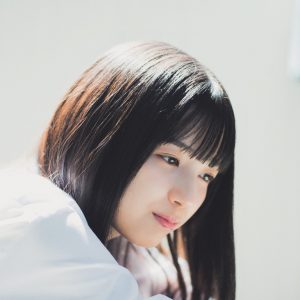 乃木坂46・五百城茉央の「マクド」CM特別版が公開！今回のハッピーセットが大人も喜ぶ伝説の懐メロ×制服!!