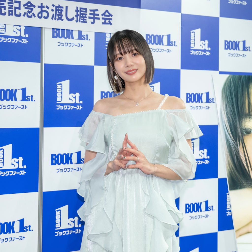 岡田紗佳が『岡田紗佳写真集 おかぴのぴ』発売記念取材会に出席