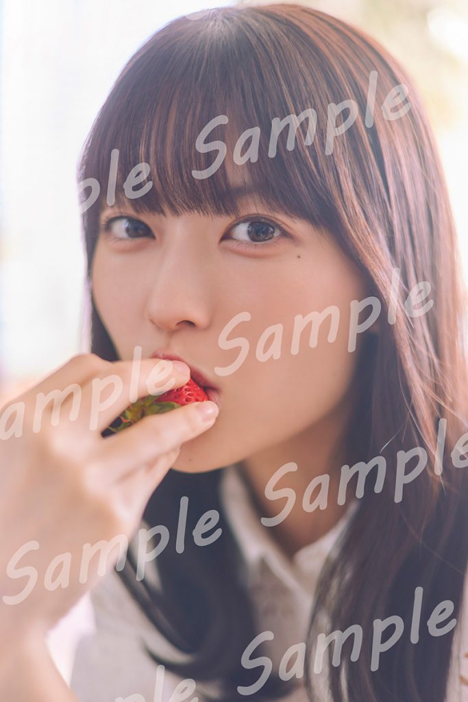 乃木坂46岩本蓮加1st写真集『いたずらな風』より書店別ポストカード(全15種類／楽天ブックス ※通常版カバーのみ)