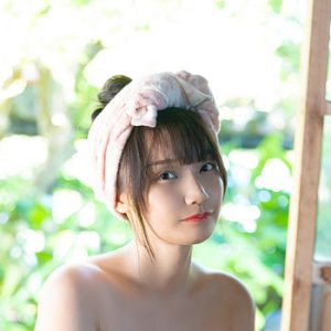 グラビアアイドル世良ののか、圧倒的な存在感を放つ100cmのIカップと透明感あふれる白い肌