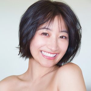 “グラビア界の超新星”榎原依那1st写真集、発売前重版決定「いつも応援してくださる方のおかげ」