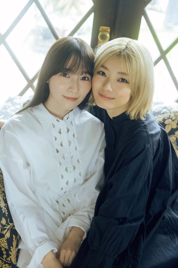 「週刊FLASH」に登場している櫻坂46・守屋麗奈、藤吉夏鈴