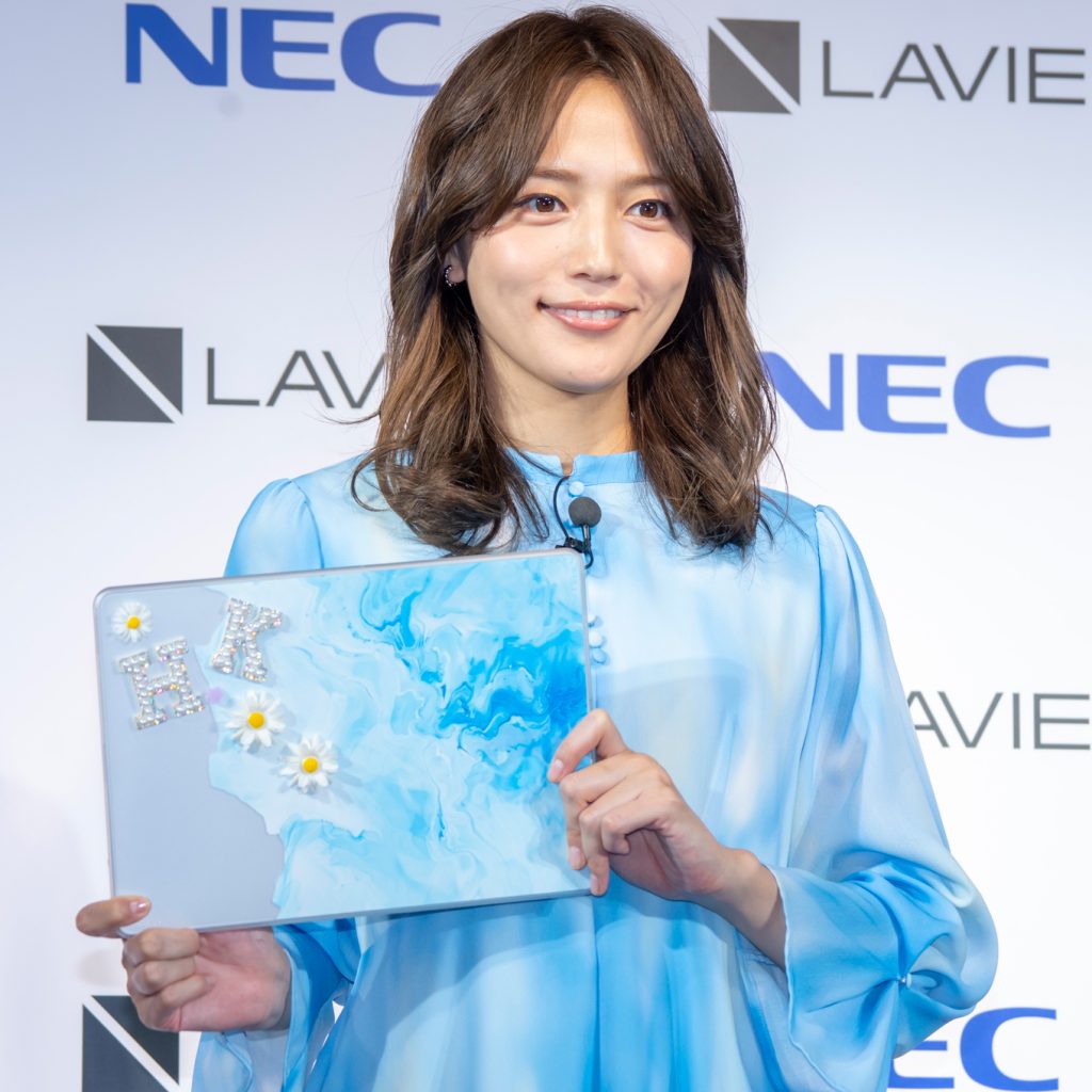 NECパーソナルコンピュータ Z世代向け新PC「LAVIE SOL」新CM発表会に出席した川口春奈