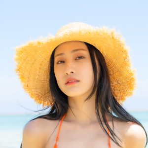 “令和最強のメリハリボディー”澄田綾乃、誰にも言えない“ヒミツの楽園”で禁断の不倫旅行