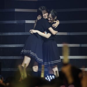 響き渡る“乃木坂46”&“葉月”コール！向井葉月から奥田いろはへ、涙の抱擁と共に受け継がれる「乃木坂らしさ」