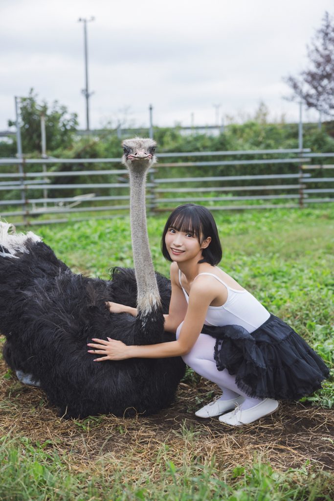 【デジタル限定】琴吹ゆず写真集「ダチョウのおんがえし」