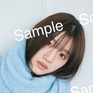 日向坂46佐々木美玲、空色マフラー姿にドキッとする封入特典ポストカード第6弾解禁