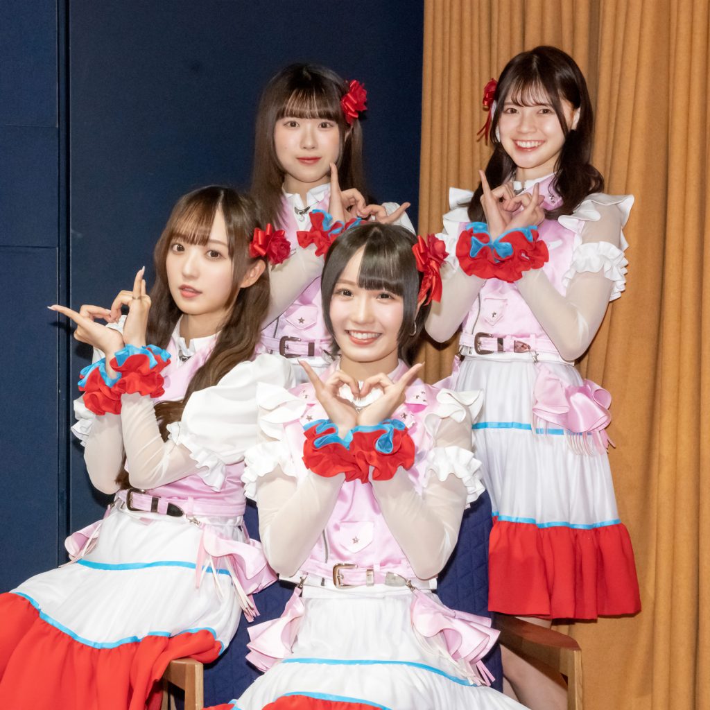 テレビプロデューサー佐久間宣行氏が手掛けるアイドルグループ「ラフ×ラフ」より4人が登場