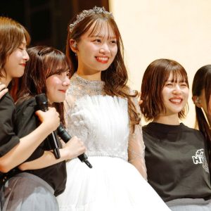 日向坂46 濱岸ひより卒業セレモニー、「アイドルになる道を選んだことは、決して間違ってなかった」