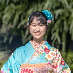 大角ゆき「今年も美しい着物を着られて、この場に立てたことがうれしい」【オスカープロモーション2025年新春晴れ着撮影会】