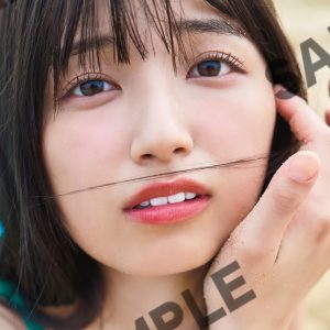 乃木坂46五百城茉央の接近ショット…封入特典ポストカード第5弾は大人っぽい表情