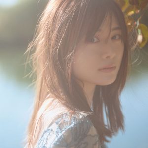 山崎怜奈セルフプロデュースカレンダー発売決定「写真集にできるくらい素敵な写真をたくさん」