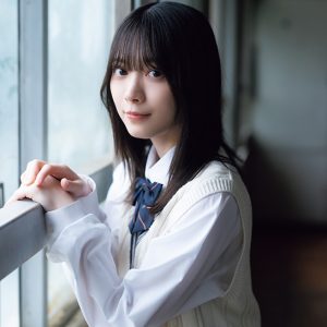 櫻坂46森田ひかる、収録カット一部公開…表紙＆巻頭グラビアを飾る