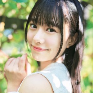 私立恵比寿中学・仲村悠菜1st写真集発売決定！動物と戯れるシーンからベッド上でまどろむ姿まで