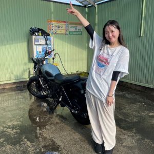 「グラビアアイドルはじめての洗車」坂元誉梨の『初心者バイク女子の奮闘日記』＃６