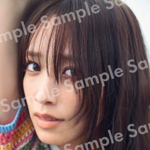 日向坂46佐々木久美、純白ビキニ姿も…1st写真集『めくる日々』より折り目なしB3ポスター＆ポストカード全15種一挙解禁