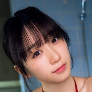 トップコスプレイヤー伊織もえ、ノスタルジックな雰囲気漂うグラビア