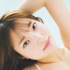 「Task Have Fun」里仲菜月『週プレ』3度目の登場…大人っぽくドラマチックグラビア