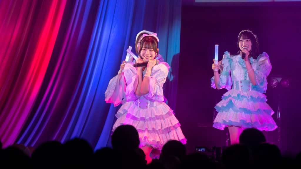 『ラフ×ラフ 2nd Anniversary LIVE AKO～あかるくカワイく面白く！～』より