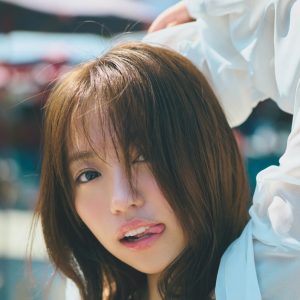 大原優乃、ブラックビキニで大人っぽく…撮り下ろしをまとめたデジタル写真集発売