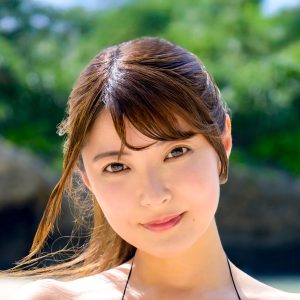 奇跡の40歳…グラビアアイドル花井美理、衰え知らずの美ボディーで同級生に急接近