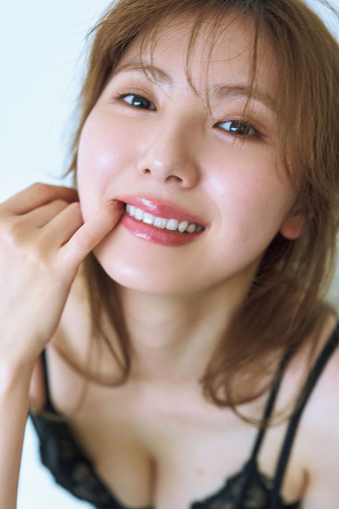 SKE48・菅原茉椰2nd写真集『Opportunity』HMV&BOOKS版裏表紙カット