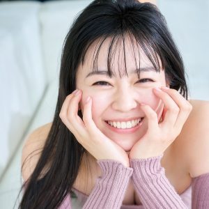 超ときめき♡宣伝部 坂井仁香4年ぶりの写真集、発売前重版決定!笑顔あふれる新カット到着