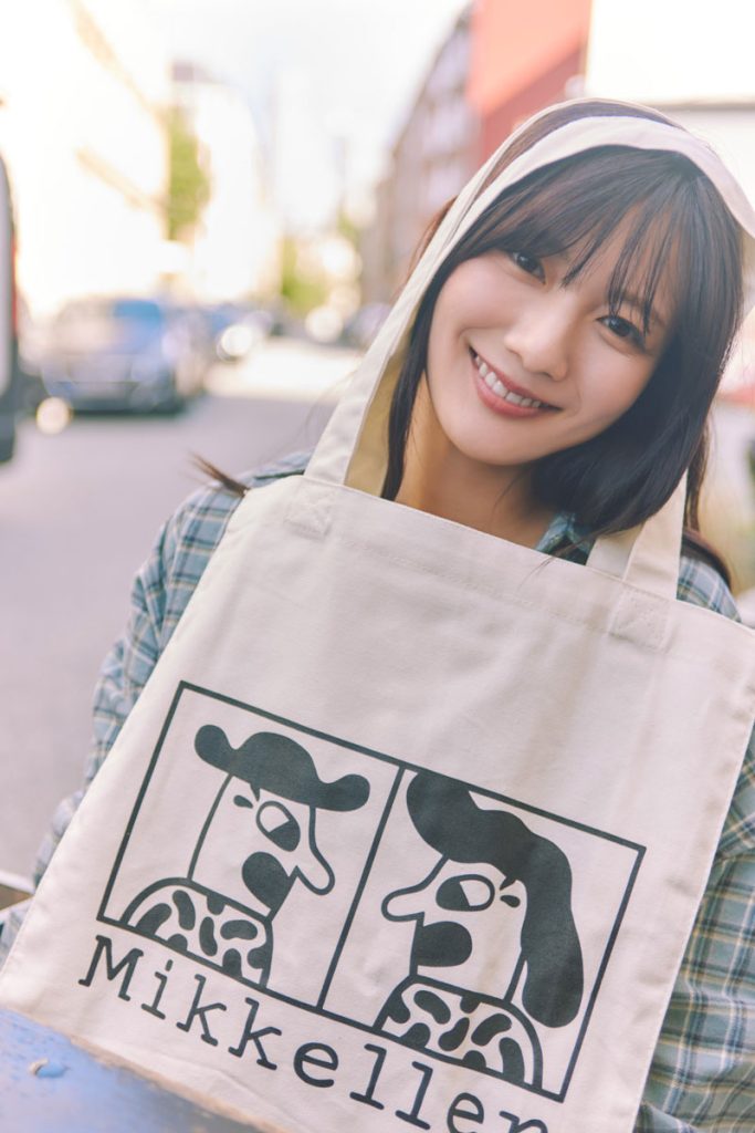 日向坂46・河田陽菜2nd写真集『テイクオフ』より