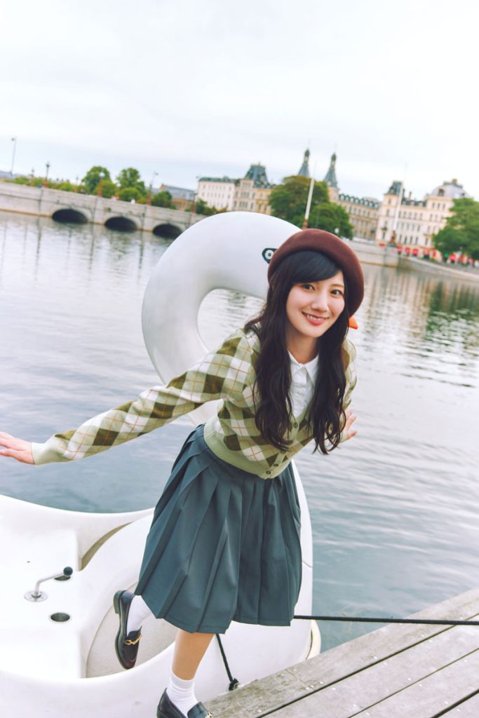 日向坂46・河田陽菜2nd写真集『テイクオフ』より