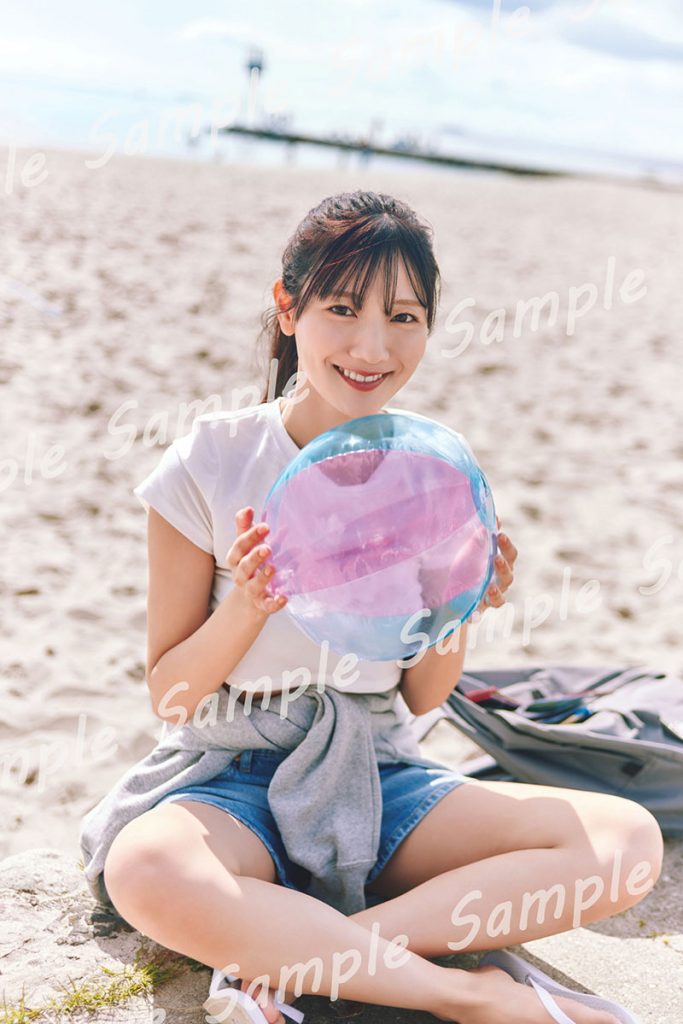 日向坂46・河田陽菜2nd写真集『テイクオフ』コーチャンフォー限定ポストカード