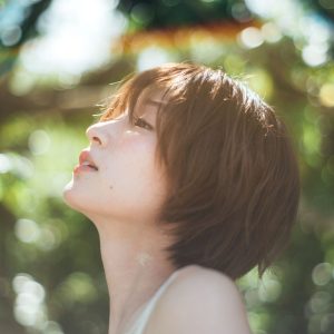 岡崎紗絵2026年カレンダー、限定受注販売決定!2nd写真集未公開カットで構成