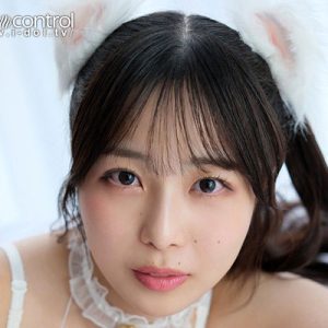 人気アイドルグループのメンバー、小悪魔フェイスと圧巻美ボディーで誘惑