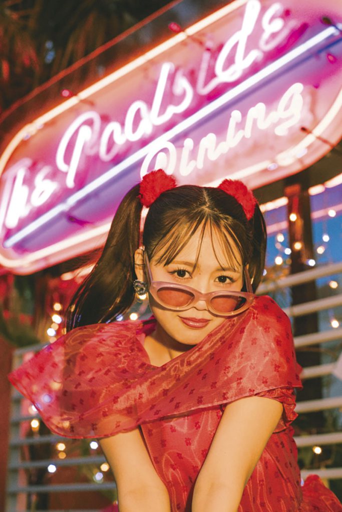 『超ときめき♡宣伝部 吉川ひより1st写真集』より