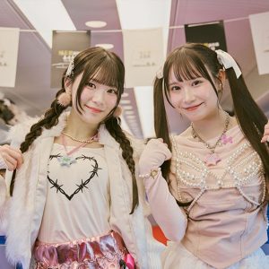 SKE48大村杏&河村優愛、東京→名古屋…東海道新幹線車内イベントに登場!車内放送にファッションショーも