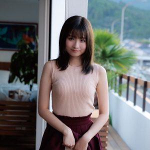 清純派グラドル、夜ベッドで見せた照れ隠しの表情にドキッ