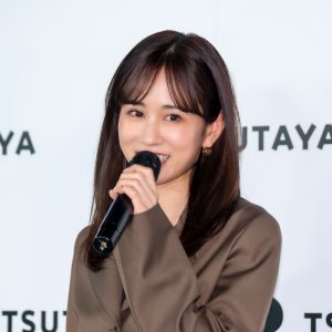 前田敦子写真集『Beste』より未公開カット2点解禁