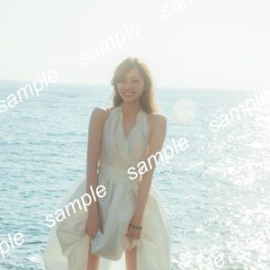 乃木坂46梅澤美波、思い出の1枚に“ラストメッセージ”を添えて――約10年の想いを刻んだ集大成