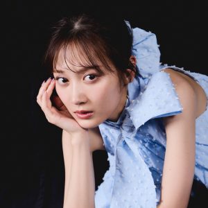山下美月が着こなす“ストリート×フォーマル”夏コレクション公開へ