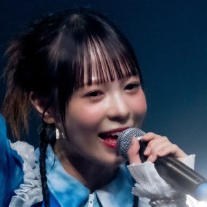 人気アイドルの“アイマスク”がかわいすぎる…「ベストショット」「愉快すぎる」と反響