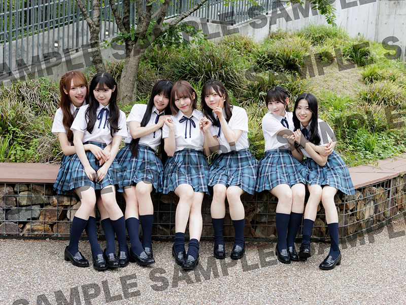 『日経エンタテインメント!SKE48 8期生 フォトブック〜約束。〜』(日経BP)より@Loppi・HMV限定特典ポストカード 撮影/青山裕企